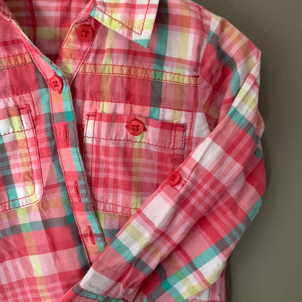 Next Girls plaid button down shirt. Size 1 1/2-2 years - Picture 4 of 5
